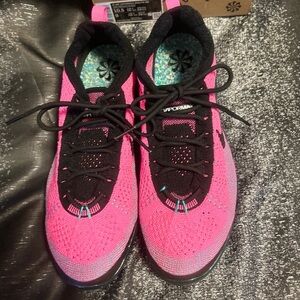 Nike Air Vapormax 2023 Flyknit clear jade/pink/white/ black size 10.5 Women